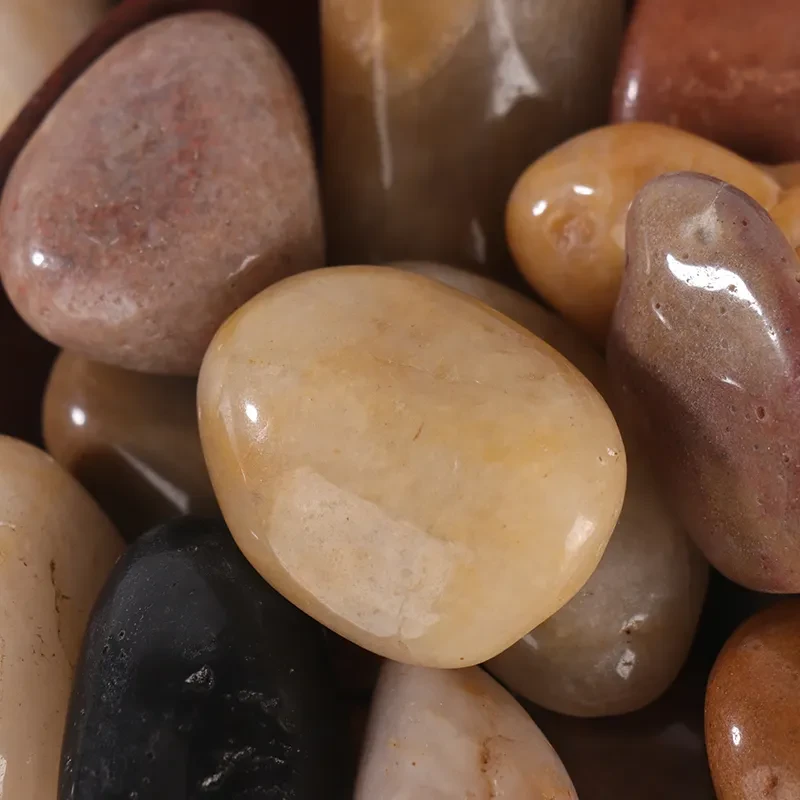 impregnat pebbles white